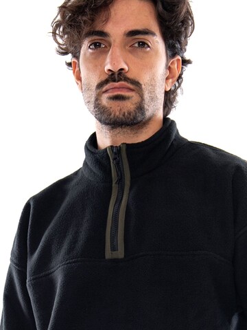 LEVI'S ® Sweatvest 'REDWOOD QUARTER ZIP JET BLACK' in Zwart