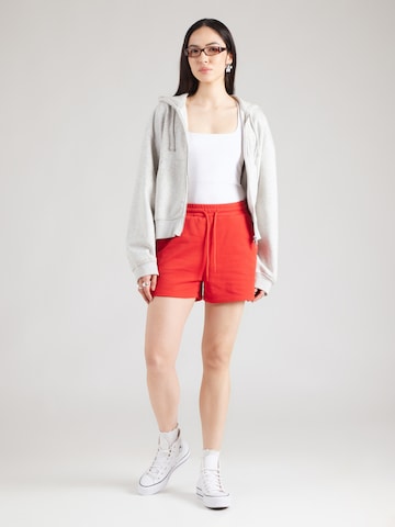 Regular Pantalon 'PCChilli' PIECES en rouge