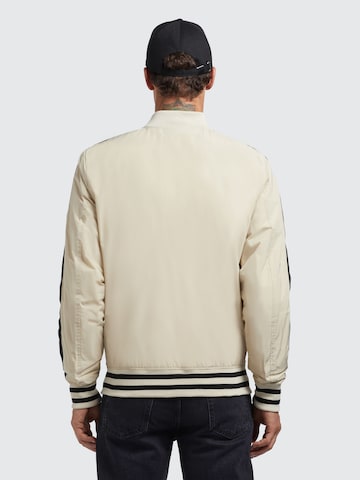 khujo Between-Season Jacket 'Tian' in White