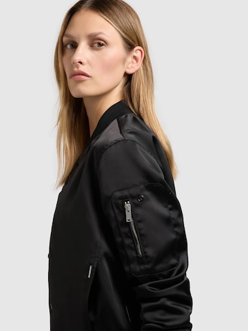 Veste mi-saison 'Tami' khujo en noir