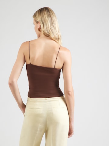 STUDIO SELECT Top 'Lena' in Bruin