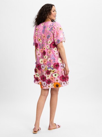 Robe YAS en rose