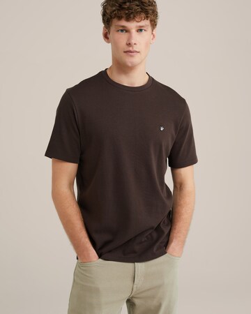 T-Shirt WE Fashion en marron : devant