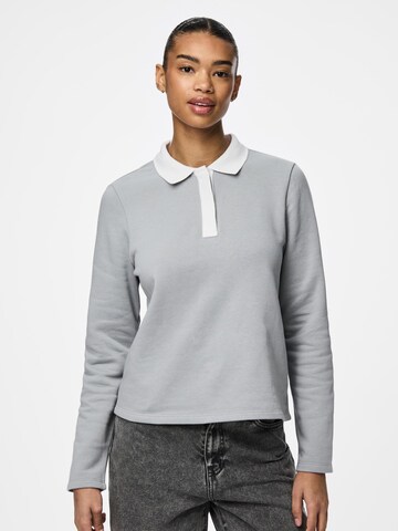 PIECES Sweatshirt 'TINORI' in Grey: front