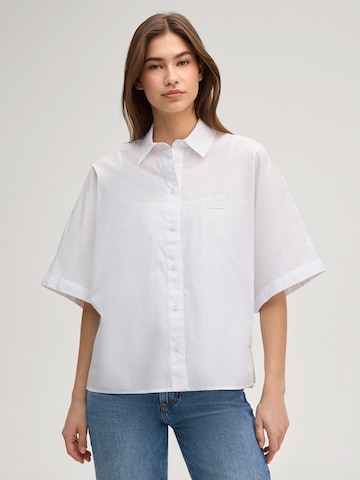 Chemisier 'Britney ' JOOP! Jeans en blanc : devant