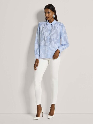MADELEINE Blouse in Blauw