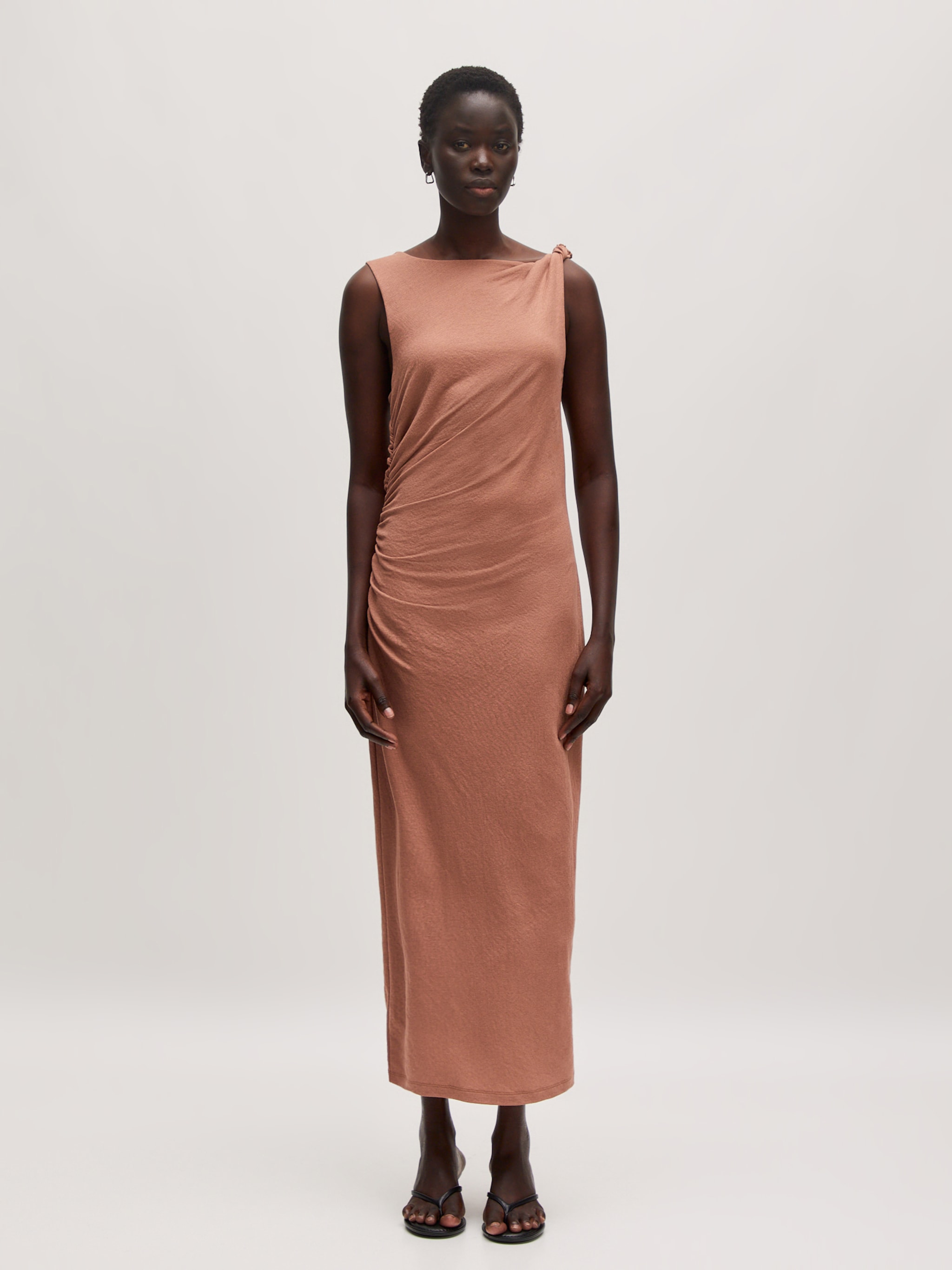 EDITED Kleid 'Ryan' braun