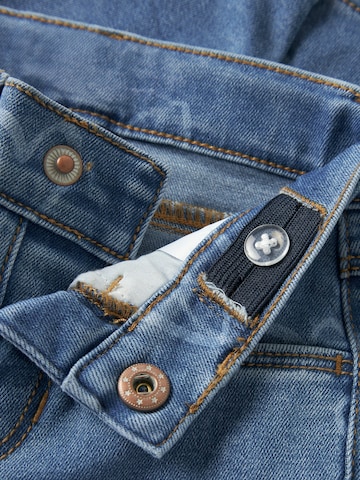 Loosefit Jean 'NBFROSE' NAME IT en bleu