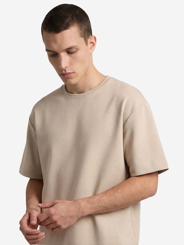 Completo per l'allenamento di Tommy Life in beige