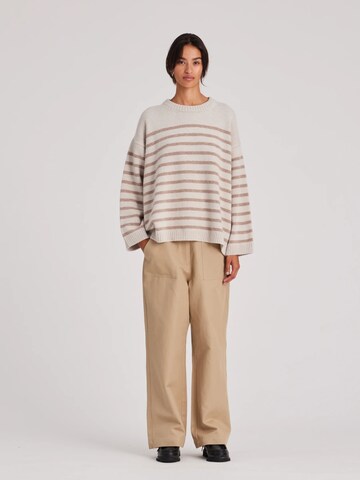 Gai+Lisva Oversized neulepaita 'Barbera' värissä beige