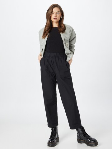 GAP Loosefit Hose 'OFF-DUTY' in Schwarz