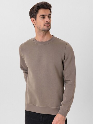 Jacey Quinn Sweatshirt 'Edison' in Brown