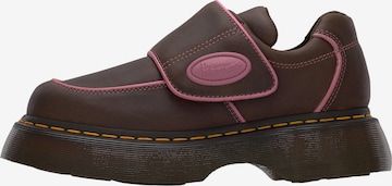 ruda Dr. Martens Batai su raišteliais 'Buzz': priekis