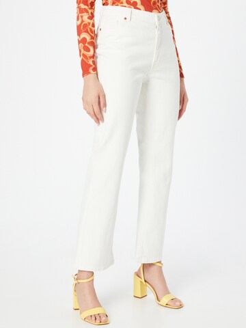 Monki Regular Jeans in White: front