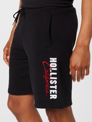 HOLLISTER Regular Trousers in Black