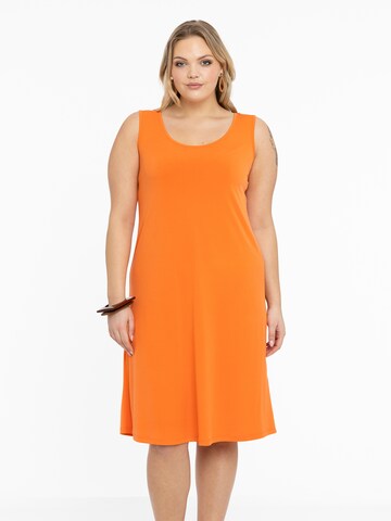 Yoek Dress 'Sleeveless' in Orange: front