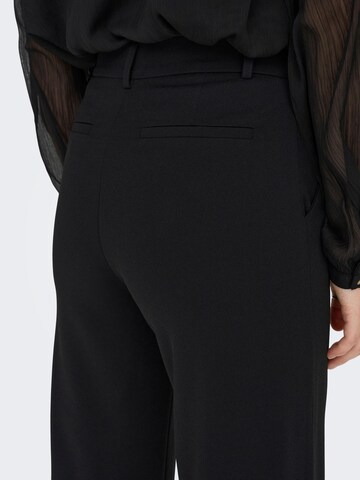 Regular Pantalon à plis 'GEGGO' JDY en noir