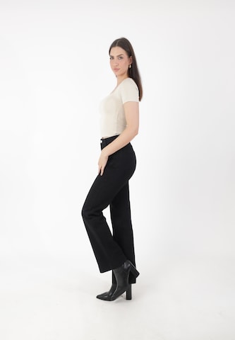 regular Jeans di Elara in nero
