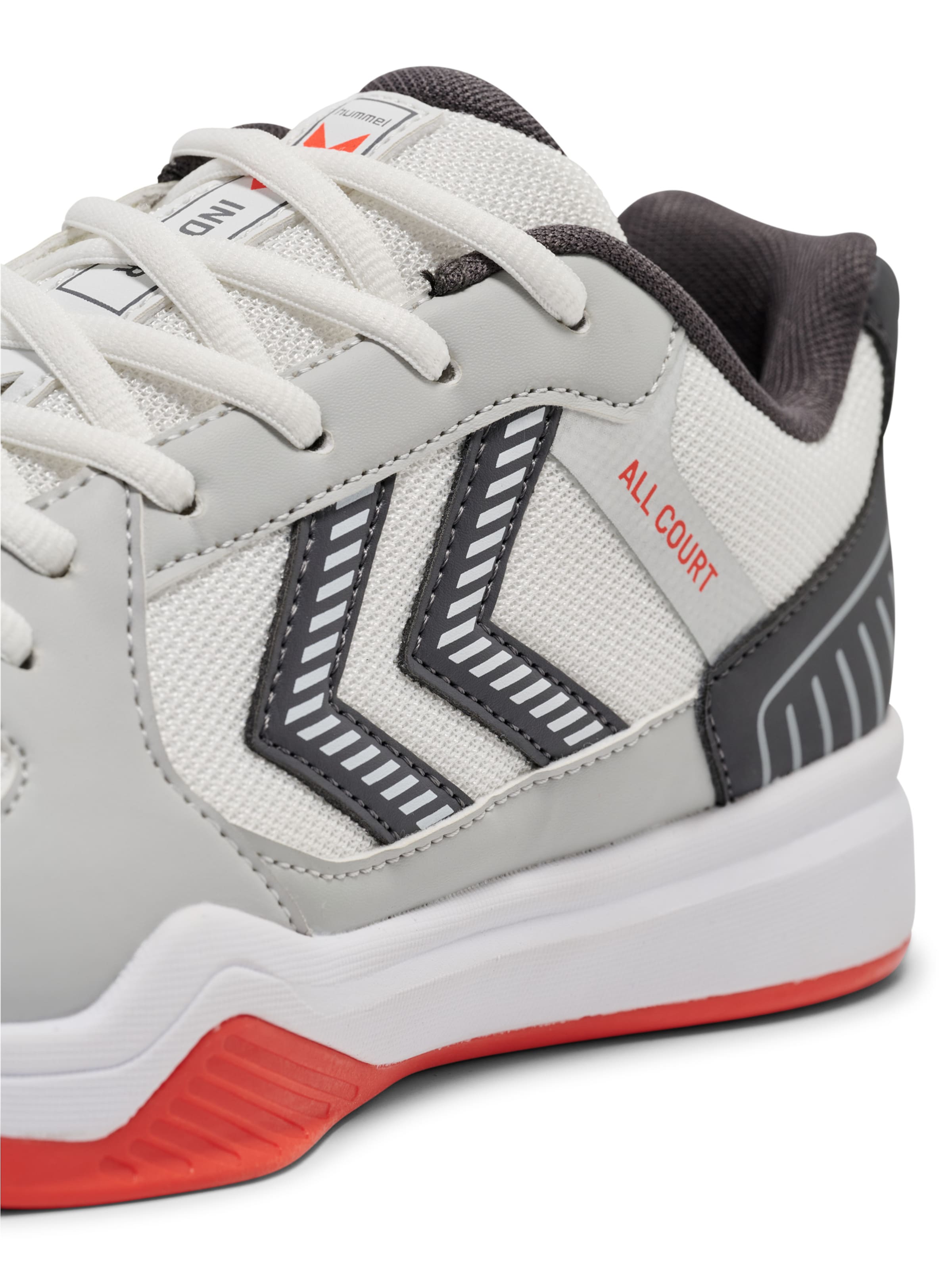 Hummel Athletic Shoes in White