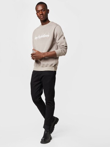 Han Kjøbenhavn Sweatshirt in Grey