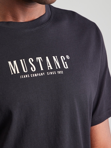 MUSTANG Póló 'Austin' - fekete
