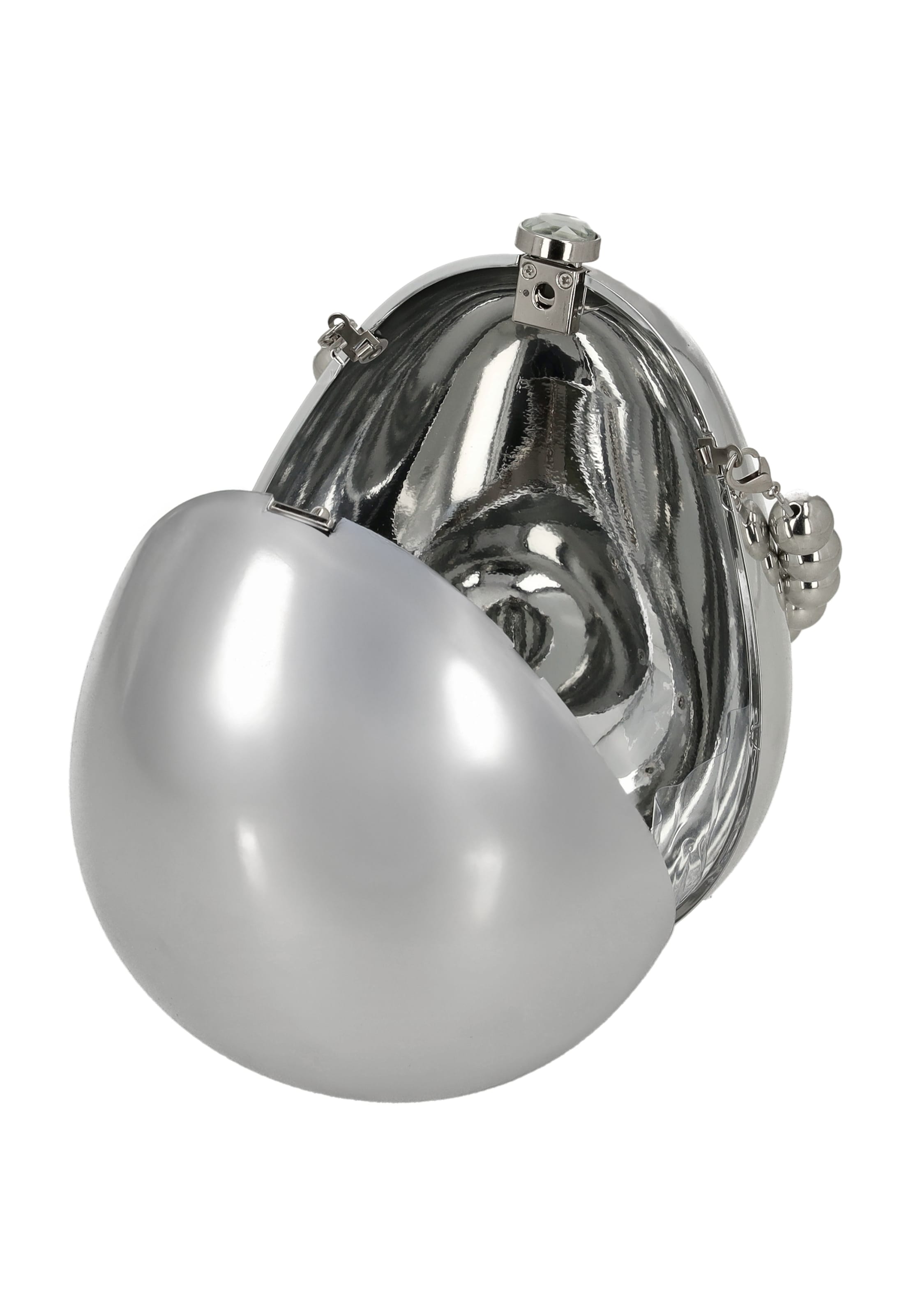 faina Clutch in Silver