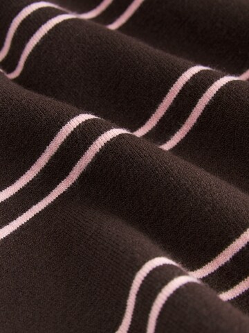 Next Pullover in Braun