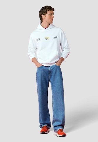 Red Bull Racing x Pepe Jeans - Sudadera 'PUERTA ALCALA' en blanco
