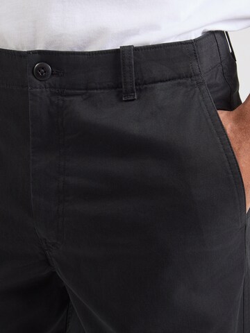 Calvin Klein Jeans Regular Chinobyxa i svart