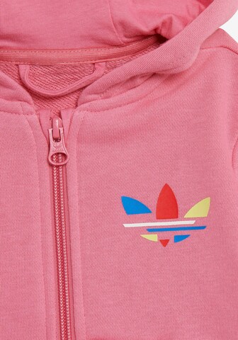 ADIDAS ORIGINALS - Conjunto en rosa