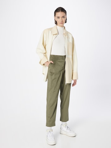 BRAX Loose fit Pleat-Front Pants 'Melo' in Green