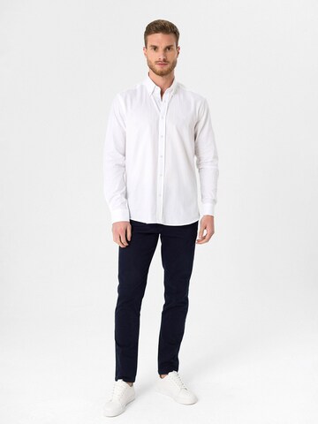 Regular fit Camicia di Dandalo in bianco
