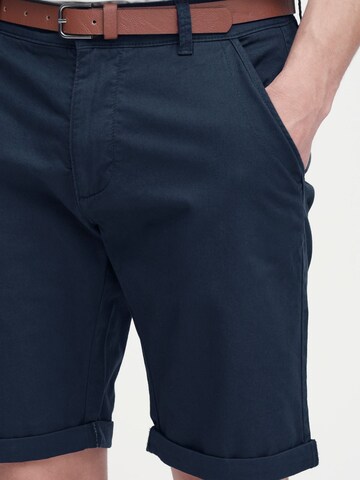 !Solid Regular Chinoshorts 'Montijo' in Blau