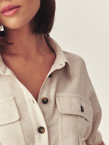 TATUUM Платье в Бежевый