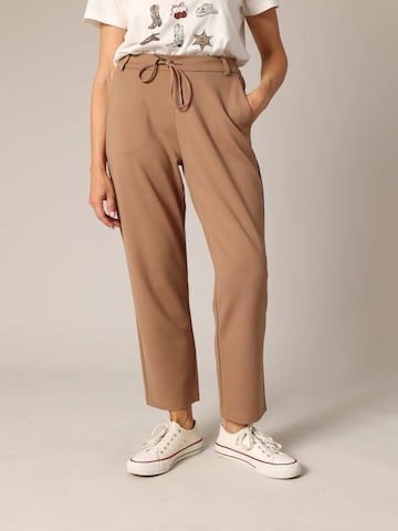 Regular Pantalon 'Vanida' Deeluxe en beige : devant