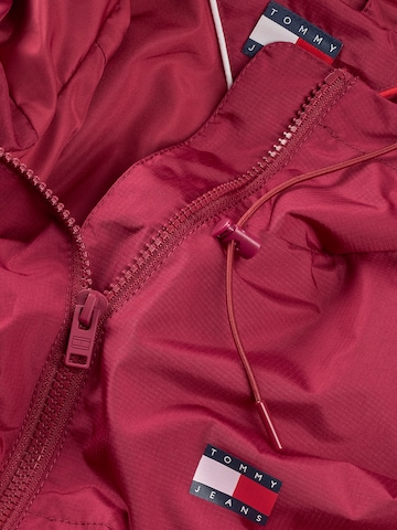 Tommy Jeans Between-season jacket 'ESSENTIAL' in Red