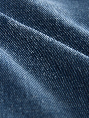 Next Regular Shorts in Blau