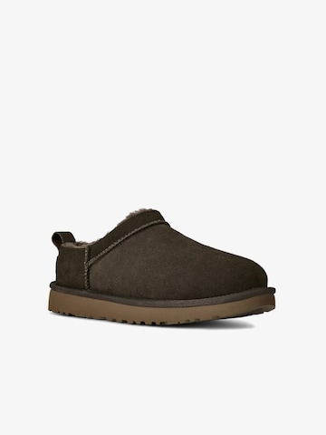 UGG - Pantufa 'Classic Micro' em castanho