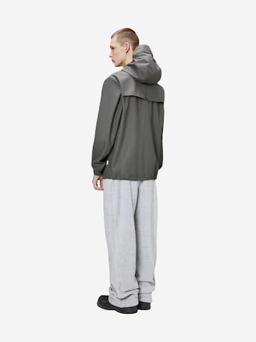 RAINS - Abrigo de entretiempo 'Storm Breker W3' en gris