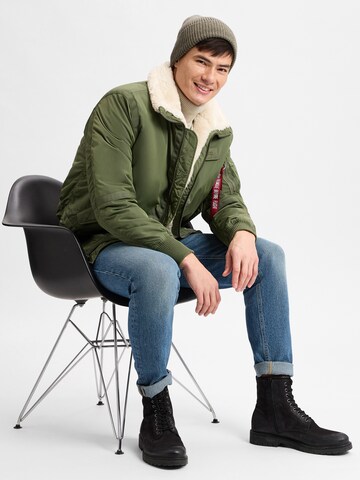 ALPHA INDUSTRIES Regular Fit Vinterjakke 'B15-3 TT' i grøn