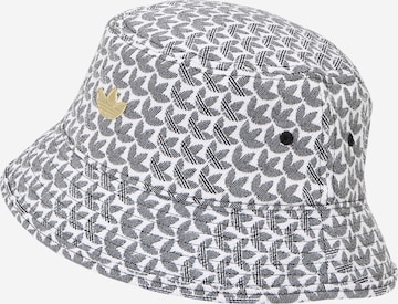 Cappello di ADIDAS ORIGINALS in bianco: frontale