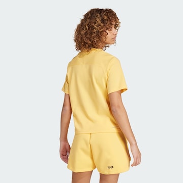 ADIDAS SPORTSWEAR - Camisa funcionais 'Z.N.E.' em amarelo