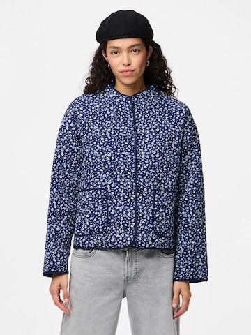 Veste mi-saison 'PCRIKKE' PIECES en bleu : devant