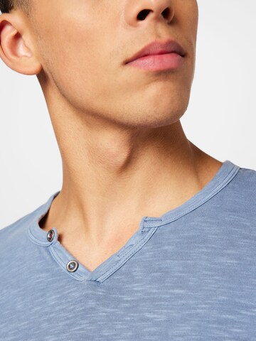 Coupe regular T-Shirt JACK & JONES en bleu