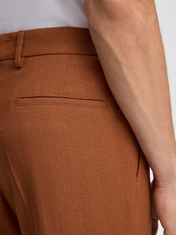 Regular Pantalon à pince 'Tomeo' STRELLSON en marron