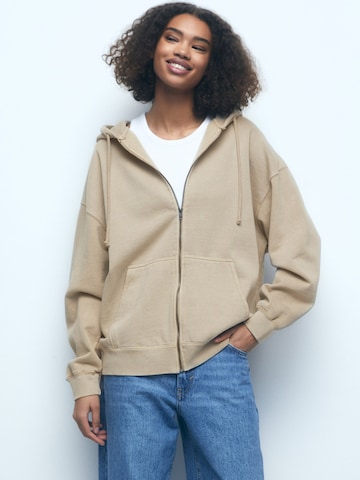 Pull&Bear Zip-Up Hoodie in Beige: front