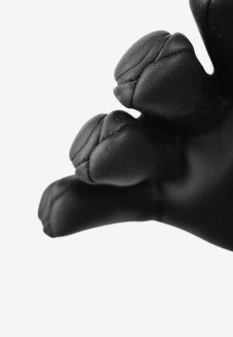 REUSCH Athletic Gloves 'Attrakt Gold NC Finger Support' in Black