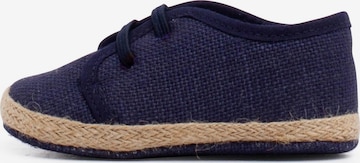 Scarpa bassa di Pisamonas in blu: frontale