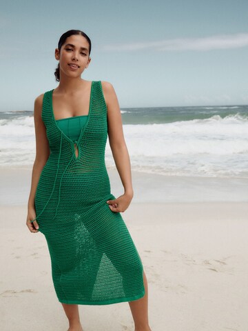 self. Strandjurk in Groen: voorkant