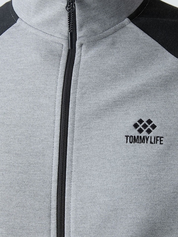 Survêtement 'Aktive Sets' Tommy Life en mélange de couleurs